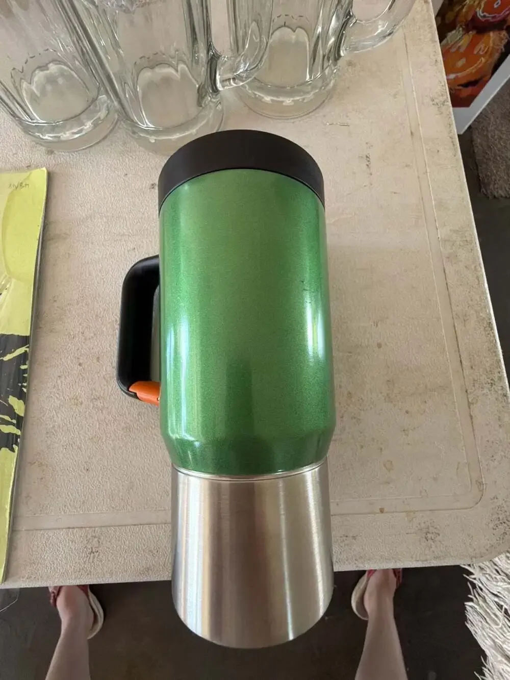 Stanley Clip-Grip Vacuum Insulated Travel Mug, 20 oz - Picture 2 of 5